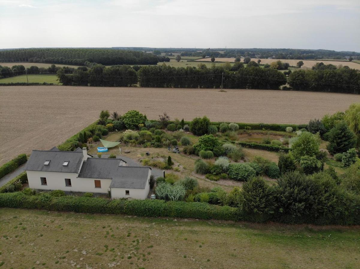 Gite La Grenouillere Esqueheries Exteriér fotografie