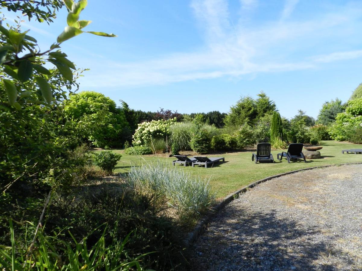 Gite La Grenouillere Esqueheries Exteriér fotografie