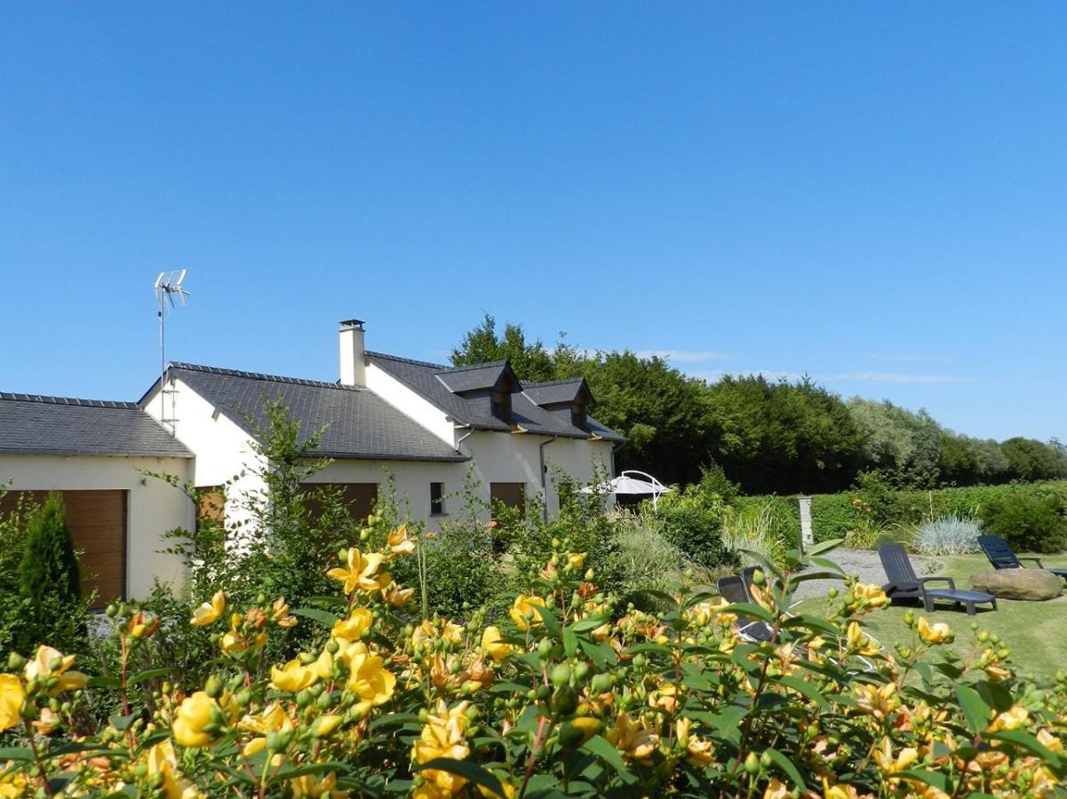 Gite La Grenouillere Esqueheries Exteriér fotografie